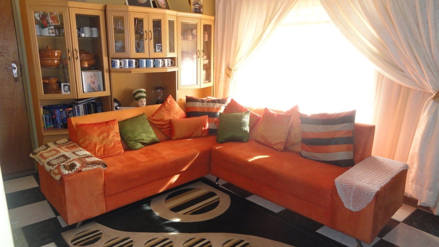3 Bedroom Property for Sale in Miederpark North West